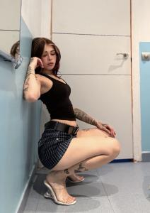 642369362: Chica busca chico en Barcelona