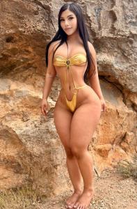 610569135: Chica busca chico en Ibiza