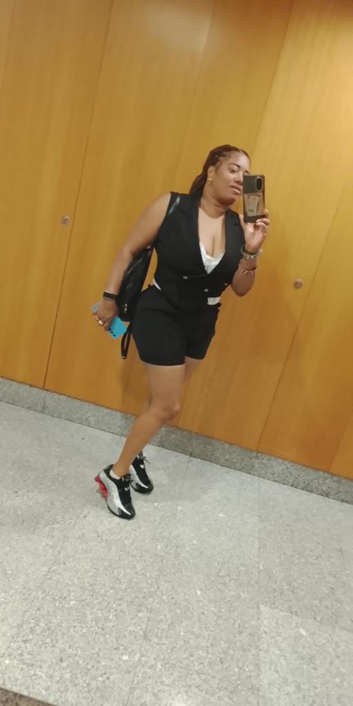 642866224: Chica busca chico en Navarra