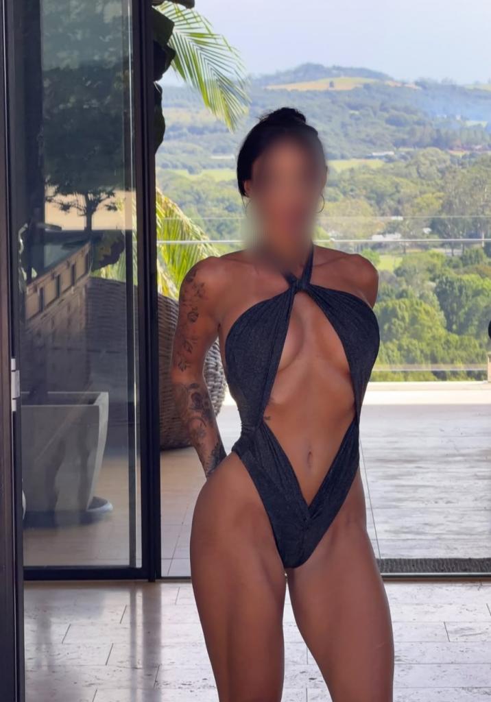 Chica busca chico en Tenerife: 