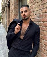 621335577: Chico busca chica en Barcelona
