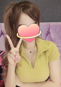 645121552: Chica busca chico en Barcelona