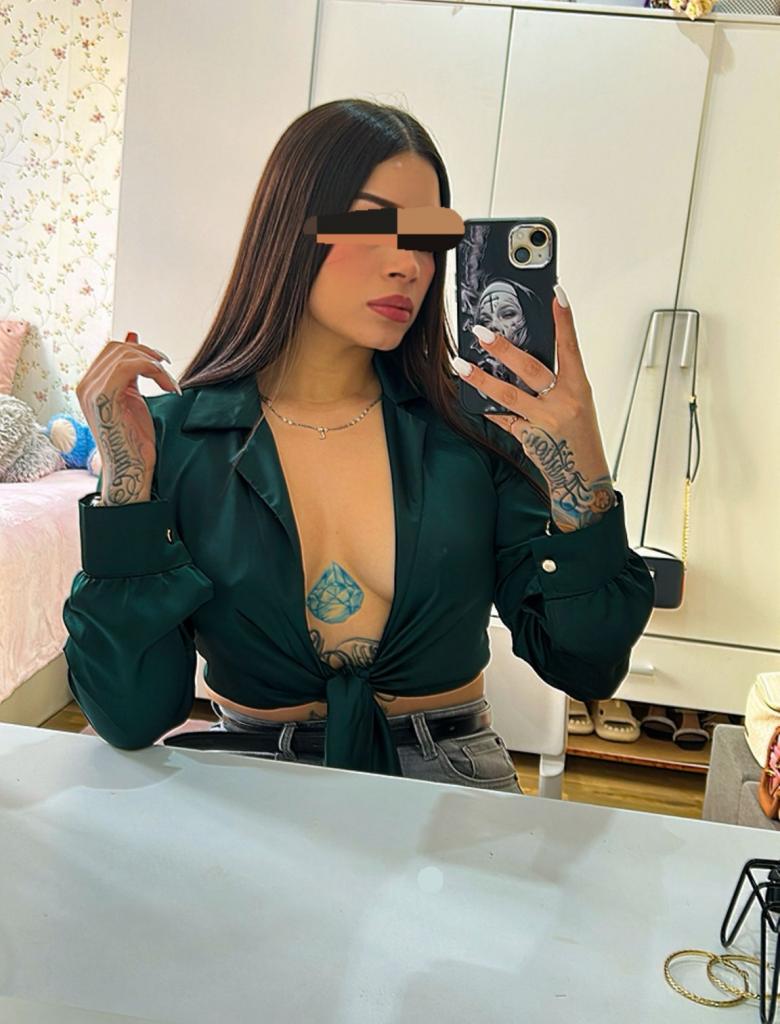 Chica busca chico en Barcelona: Chica busca chico