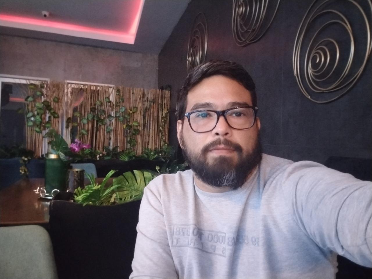 614660189: Chico busca chica en Ciudad Real