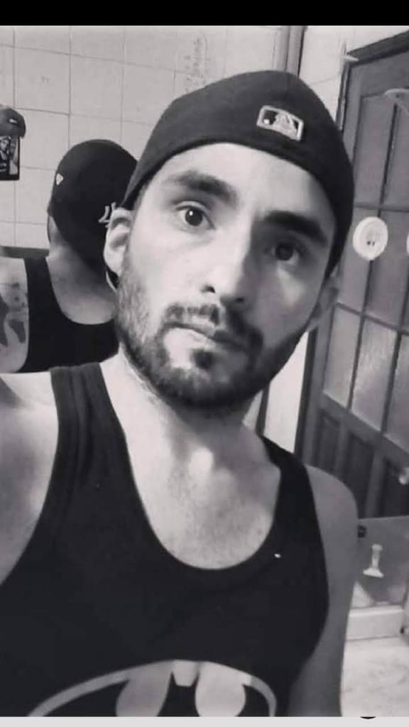 662489029: Chico busca chica en Málaga