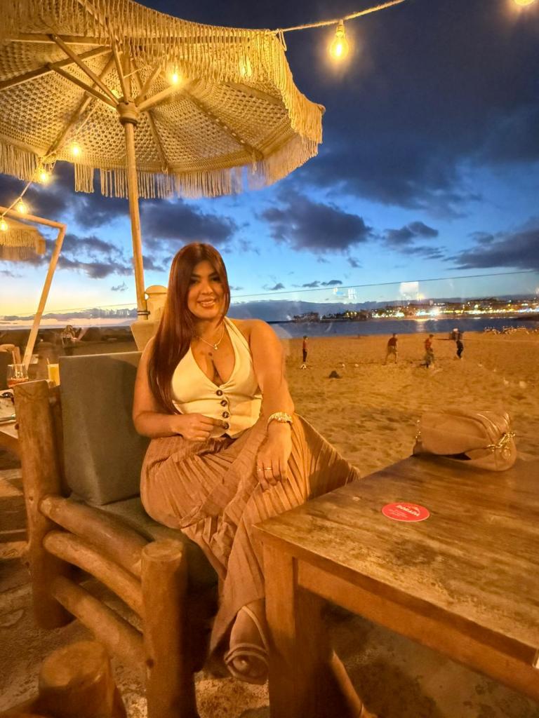 Chica busca chico en Tenerife: 