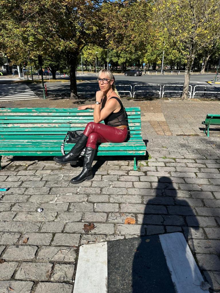 614947423: Travesti en Navarra