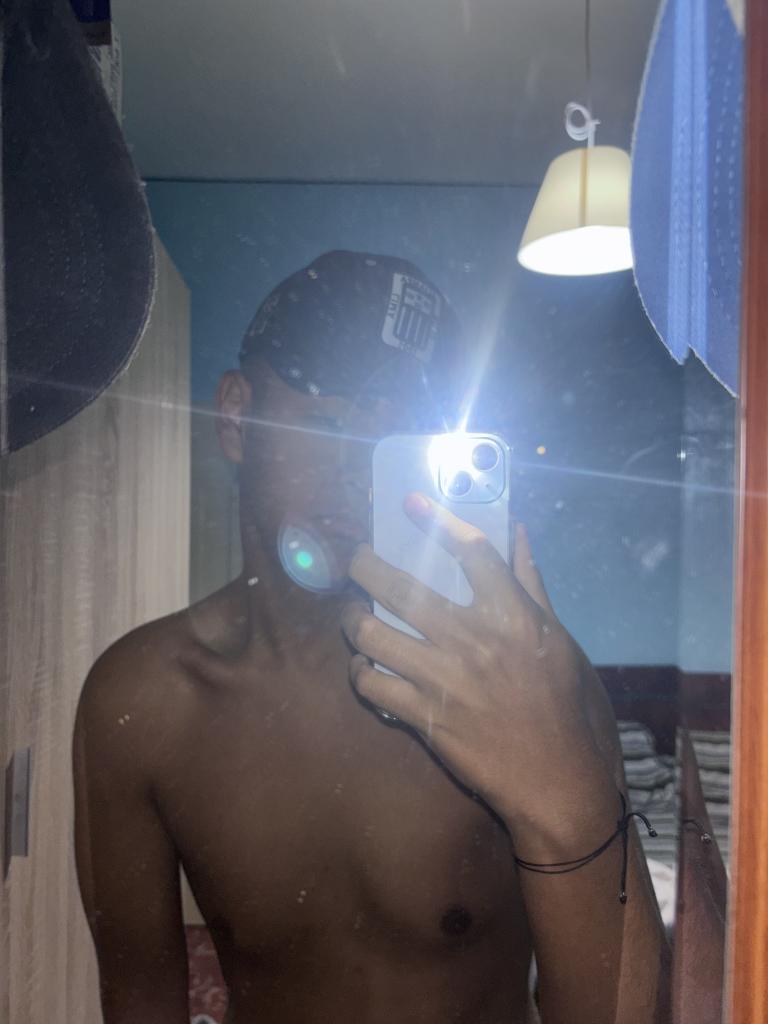 Chico busca chica en Málaga: 