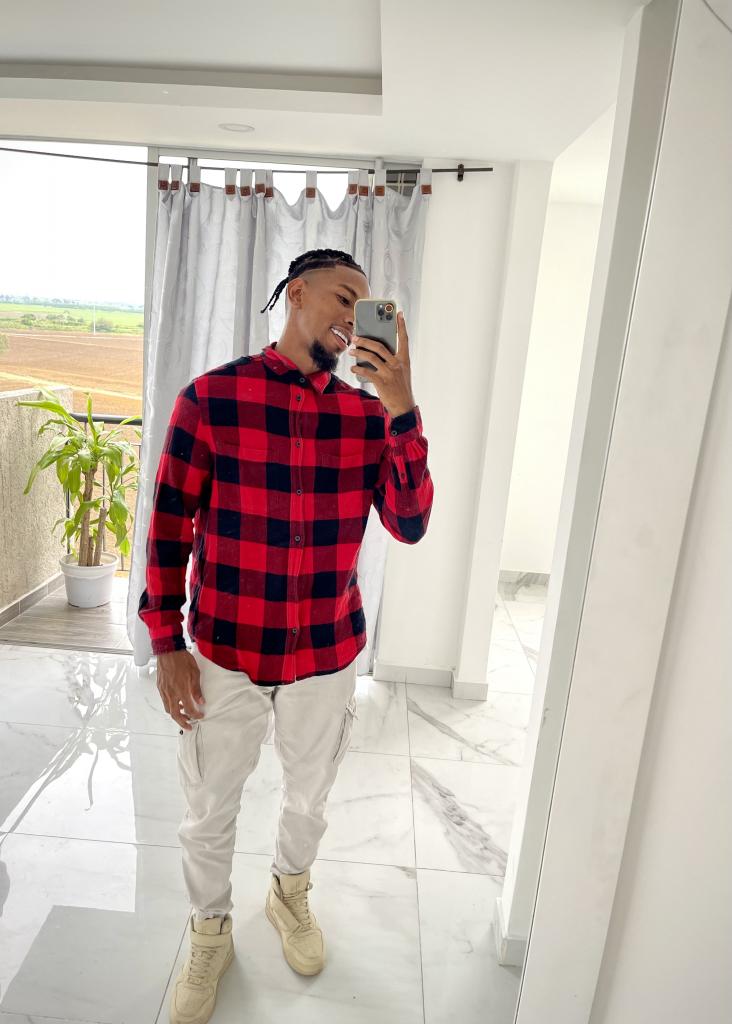 614911903: Chico busca chica en Valencia