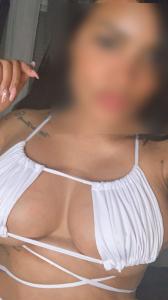 697217045: Chica busca chico en Madrid