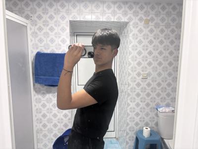 647789256: Chico busca chica en Málaga