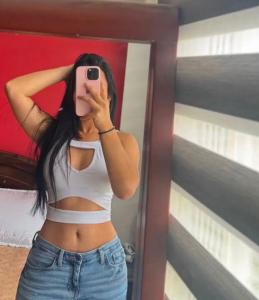 632984318: Chica busca chico en Navarra