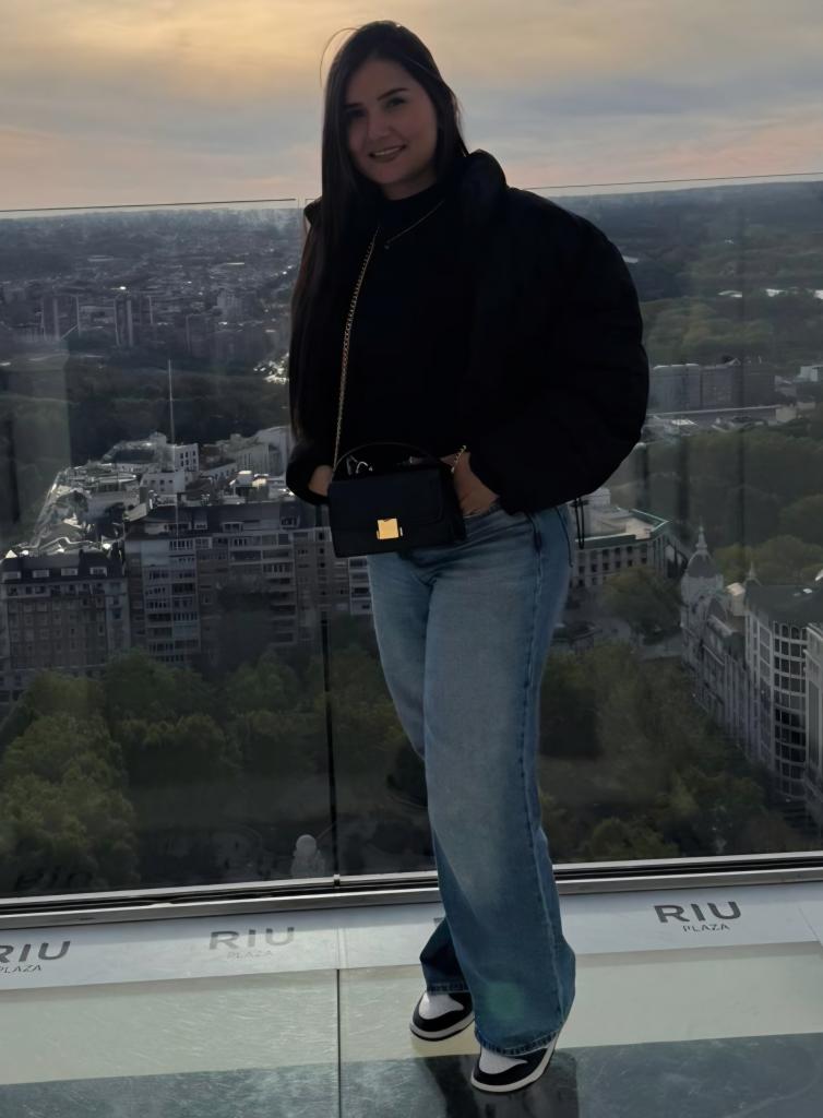 Chica busca chico en Madrid: 