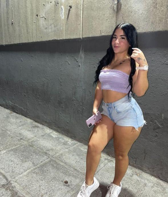 Chica busca chico en Tenerife: 