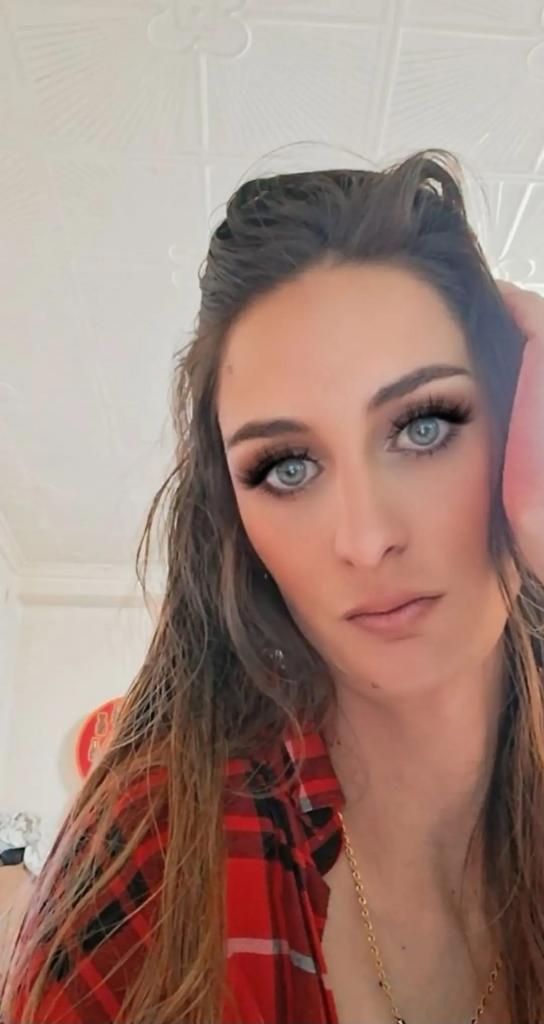 643300677: Chica busca chico en Castellón
