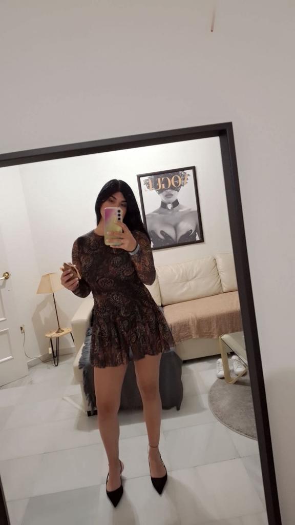 628312271: Chica busca chico en La Coruña
