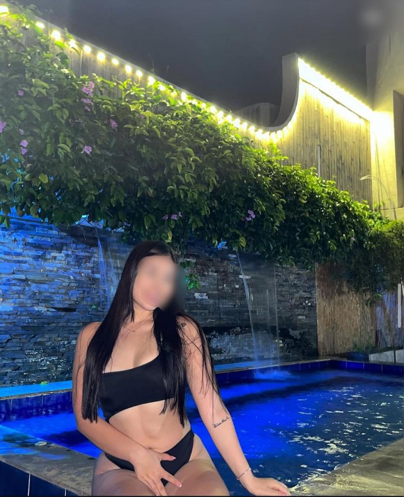 Chica busca chico en Tenerife: 