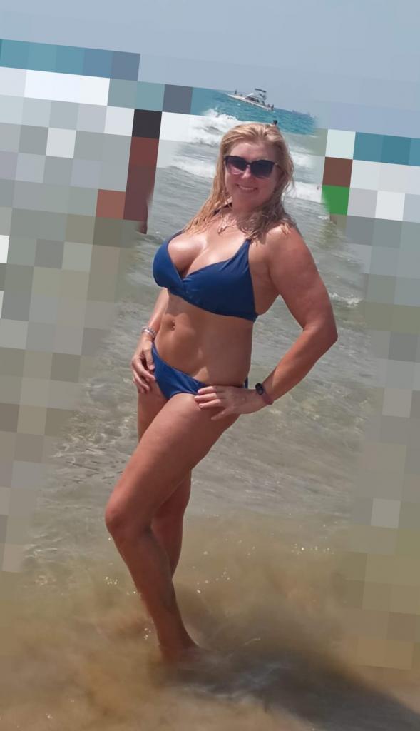 697685515: Chica busca chico en Gerona