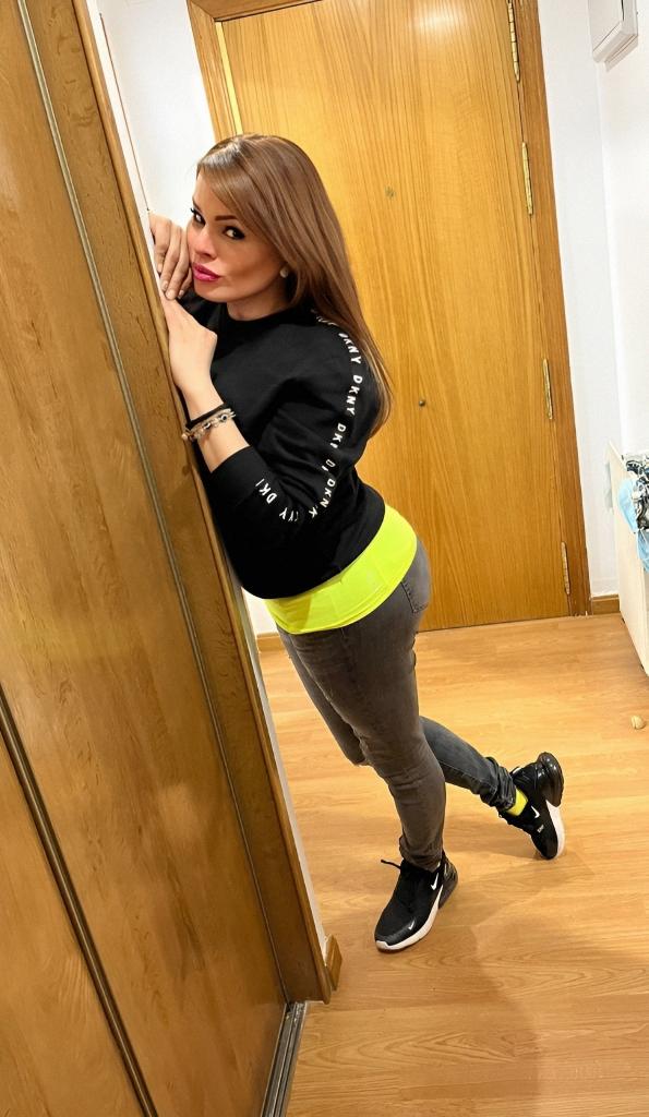 683110864: Travesti en Castellón