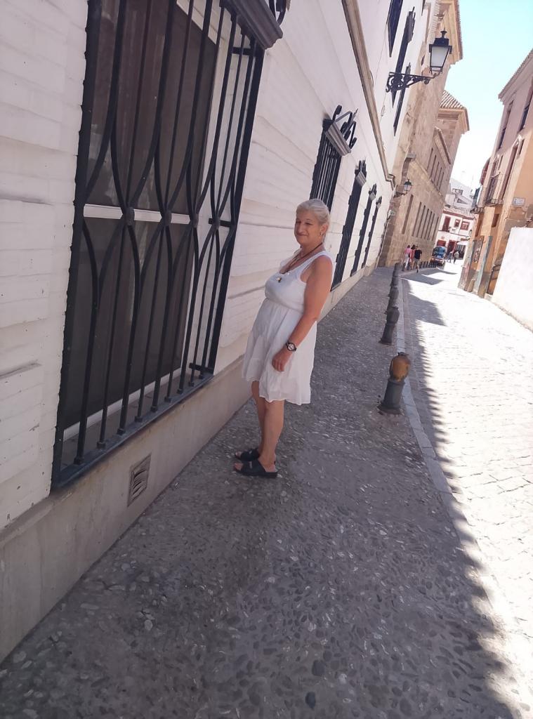 614252476: Chica busca chico en Granada