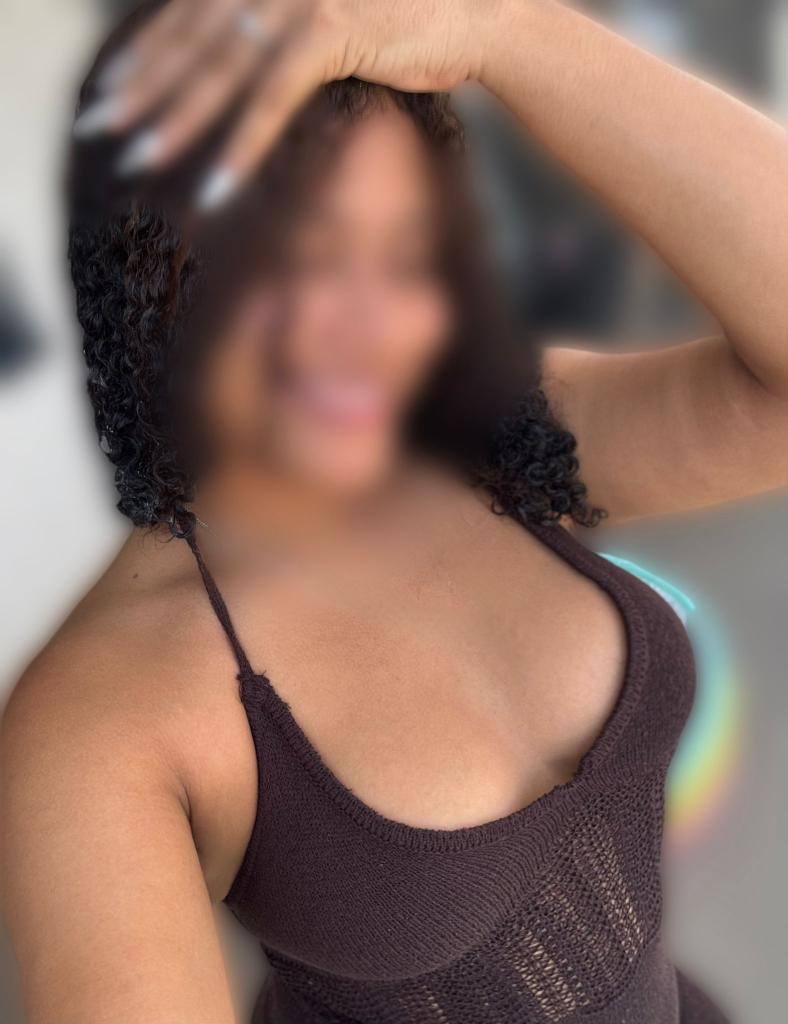 743067205: Chica busca chico en Soria