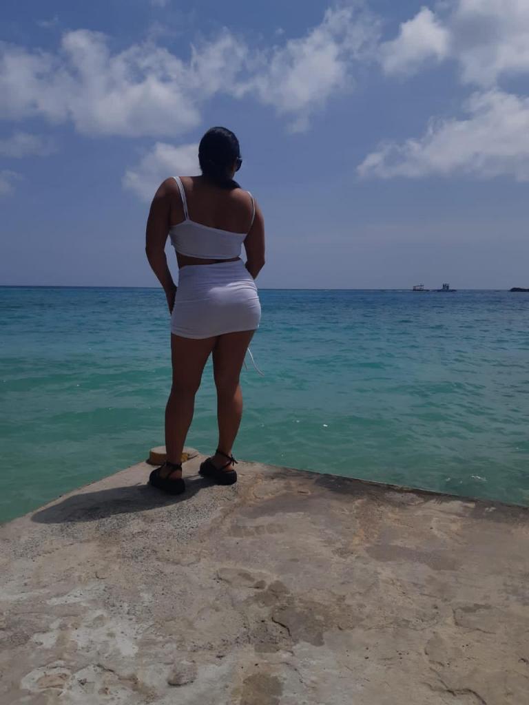 Chica busca chico en Almería: 