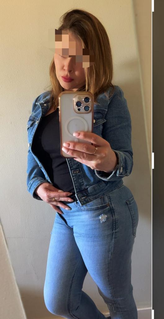 Chica busca chico en Lérida: 
