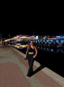 613670960: Chica busca chico en Alicante