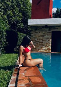 674016081: Chica busca chico en Valencia