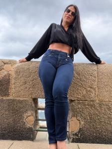 674274235: Transexual en La Coruña