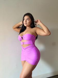 677841866: Chica busca chico en Barcelona