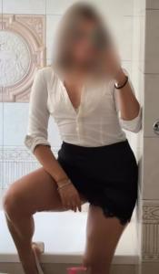 662922974: Chica busca chico en Sevilla
