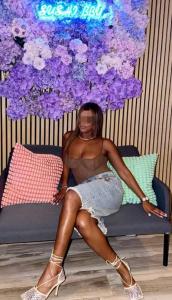 603621127: Chica busca chico en Sevilla
