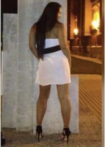 663417203: Chica busca chico en León
