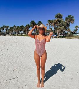614930226: Chica busca chico en La Coruña
