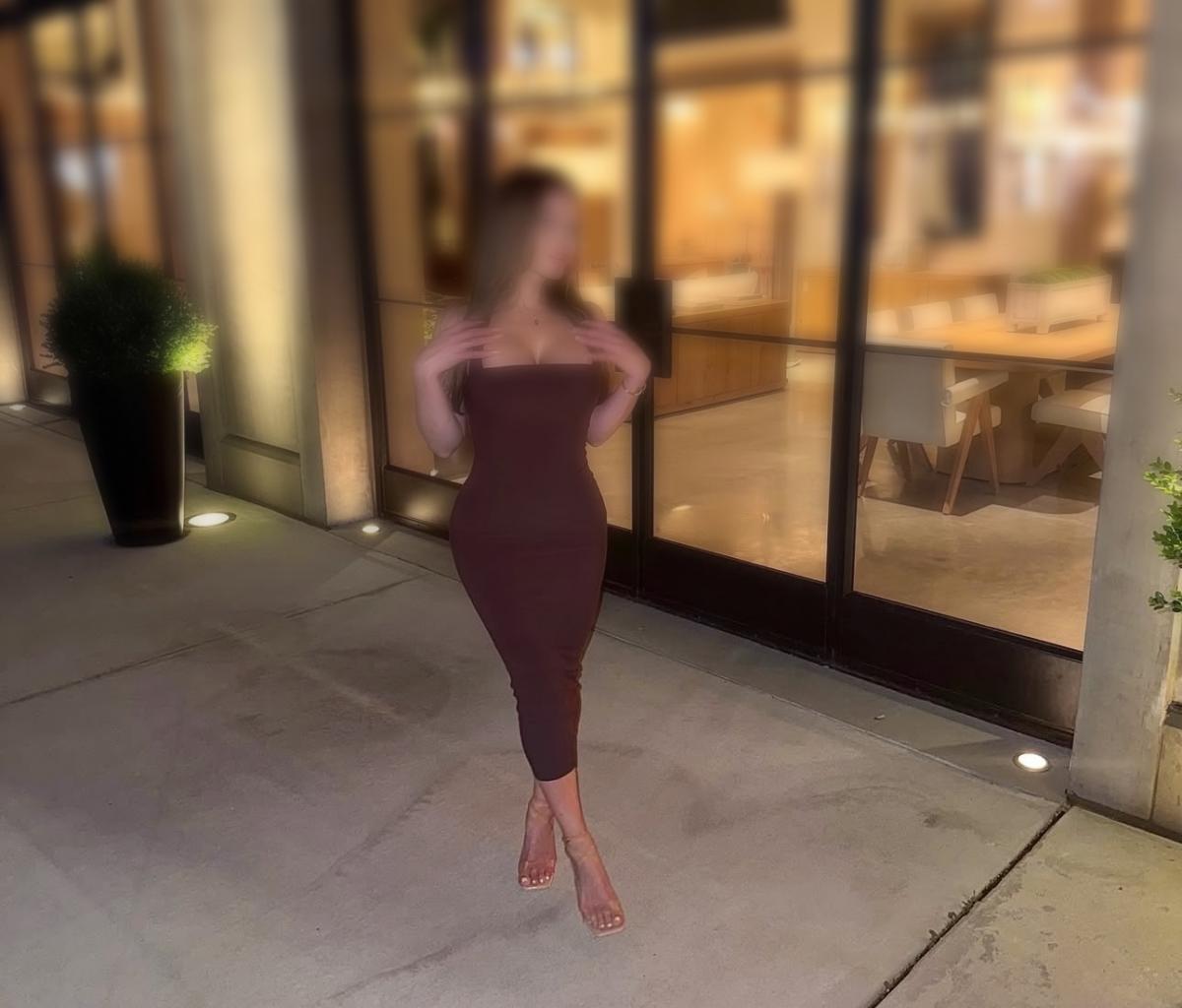 604280744: Chica busca chico en Ibiza