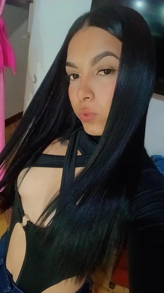 632872979: Chica busca chico en Madrid