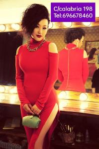 696678460: Chica busca chico en Barcelona