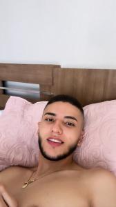 Chico busca chica en Granada: 