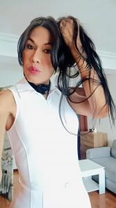 641335230: Transexual en Pontevedra