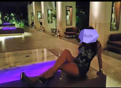 Chica busca chico en Sevilla: 