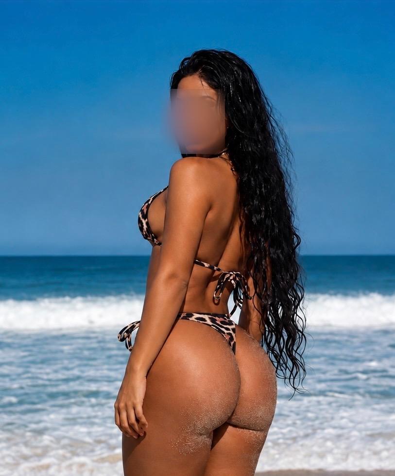 604169949: Chica busca chico en Málaga