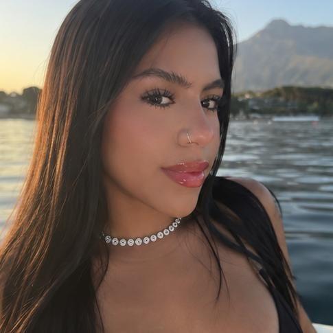 647163074: Chica busca chico en Málaga