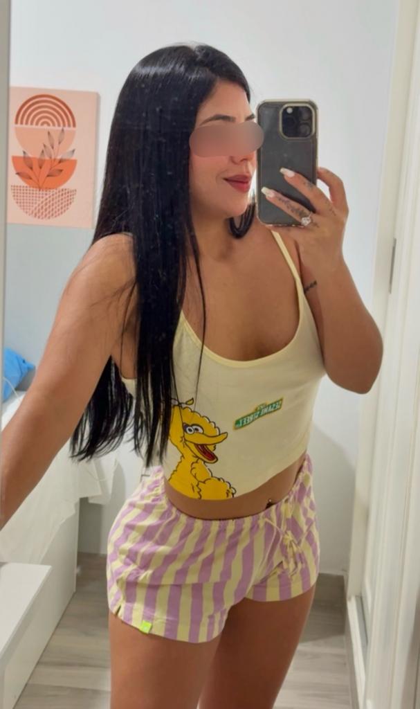 Chica busca chico en Tenerife: 