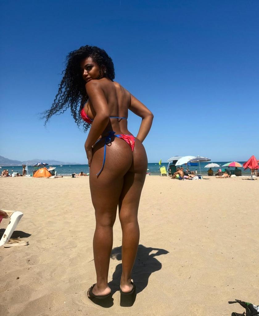 Chica busca chico en Alicante: Chica busca chico