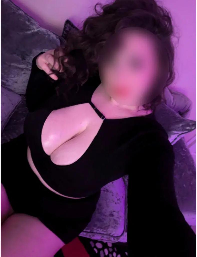 Chica busca chico en Gerona: 