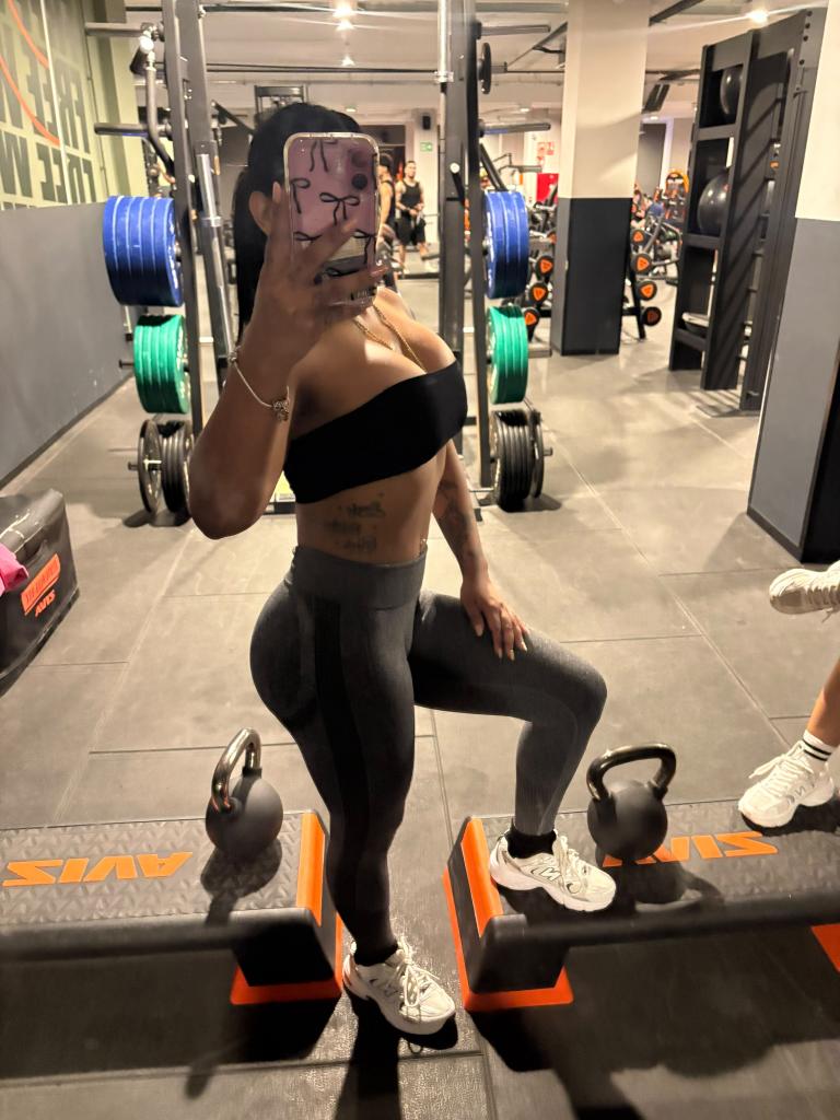Chica busca chico en Cuenca: 
