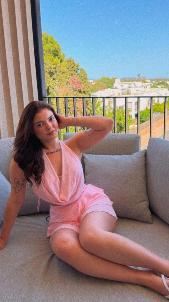 Chica busca chico en Ibiza: 