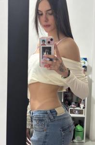 632387133: Chica busca chico en Sevilla