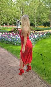 641837652: Chica busca chico en Barcelona